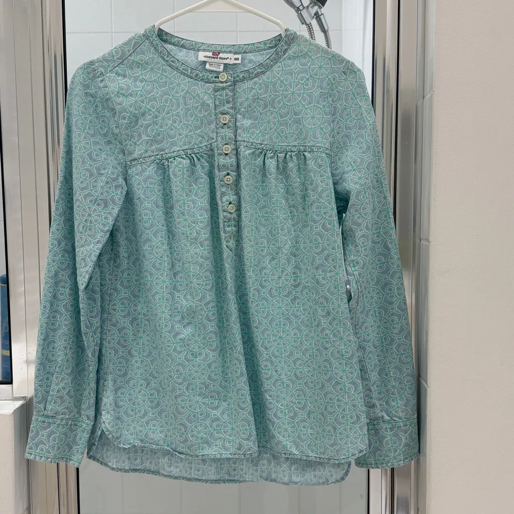 Vineyard Vines Long Sleeve Popover Babydoll Top - Image 2