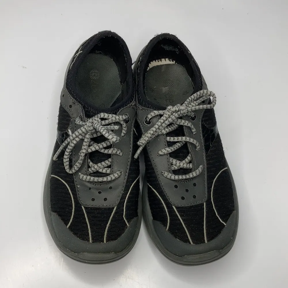 Bzees Launch slip on sneakers‎ size 8 - Image 2