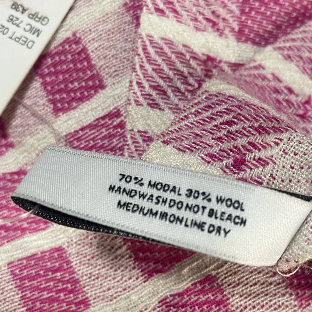 Anna & Ava coverup/scarf with‎ armholes, one size pink and white - Image 5