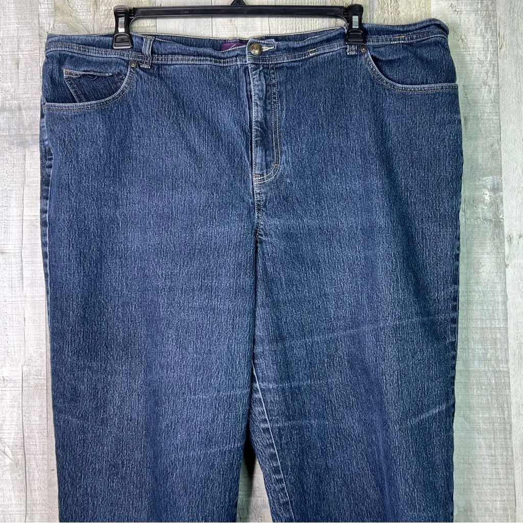 Gloria Vanderbilt “Amanda” Size 24W 5 Pocket Blue Denim Jeans Straight Leg - Image 3