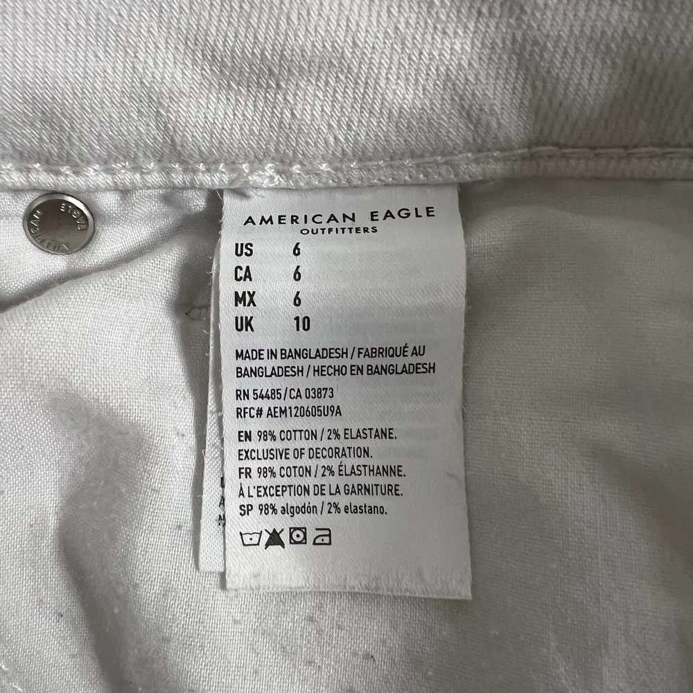 American Eagle Super Stretch Mom Short 6 Women’s White 5679 - Image 5