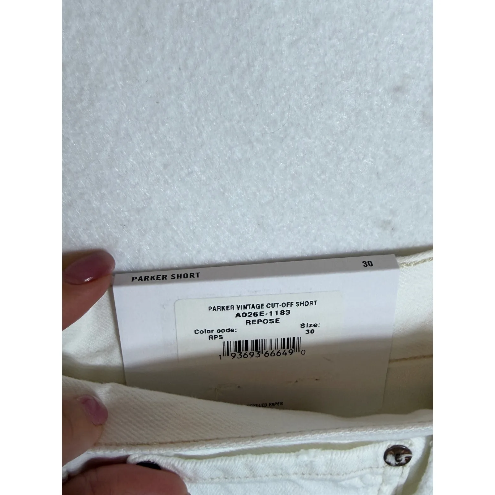 AGOLDE Parker Vintage Cut Off Shorts White Distressed Frayed Hem Size 30 - Image 3