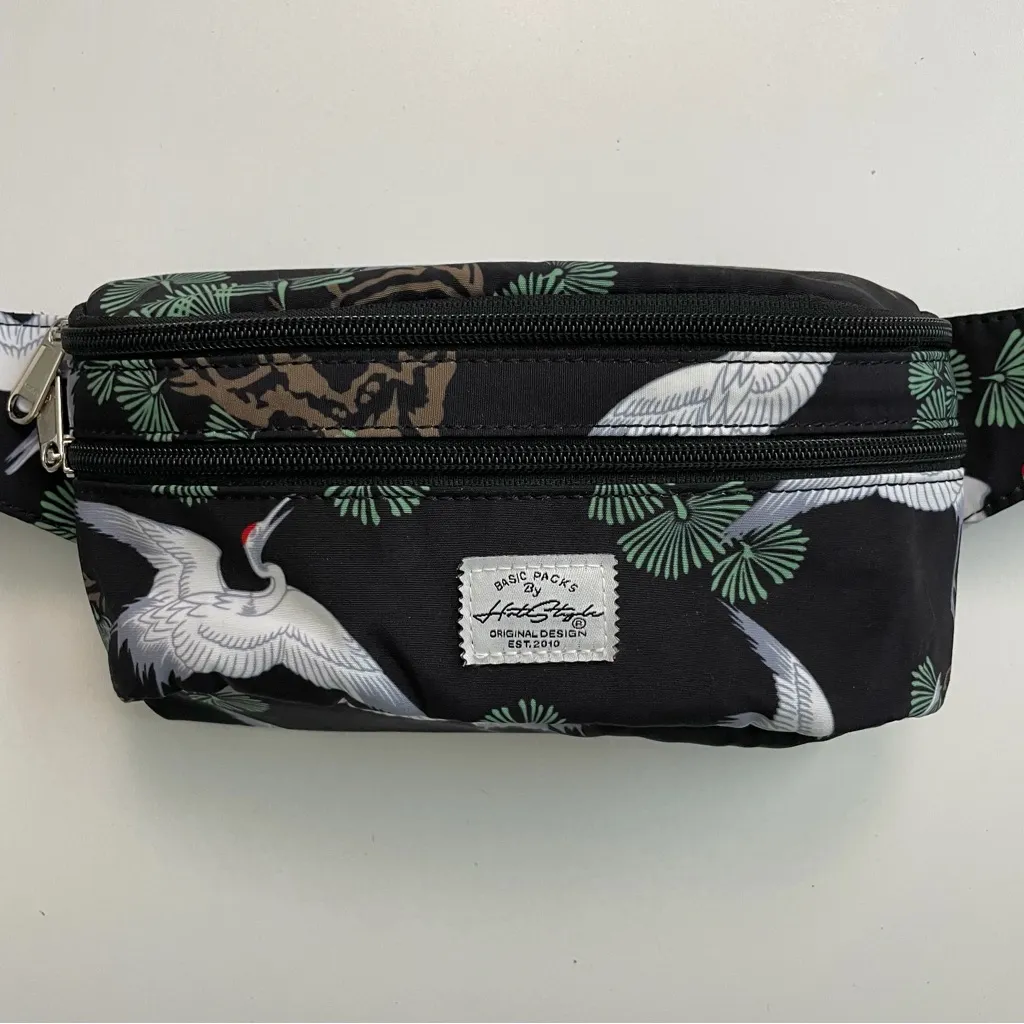 Hot Styles Belt Bag Fanny Pack Asian Cranes Botanical Double Zip Pockets Black - Image 2