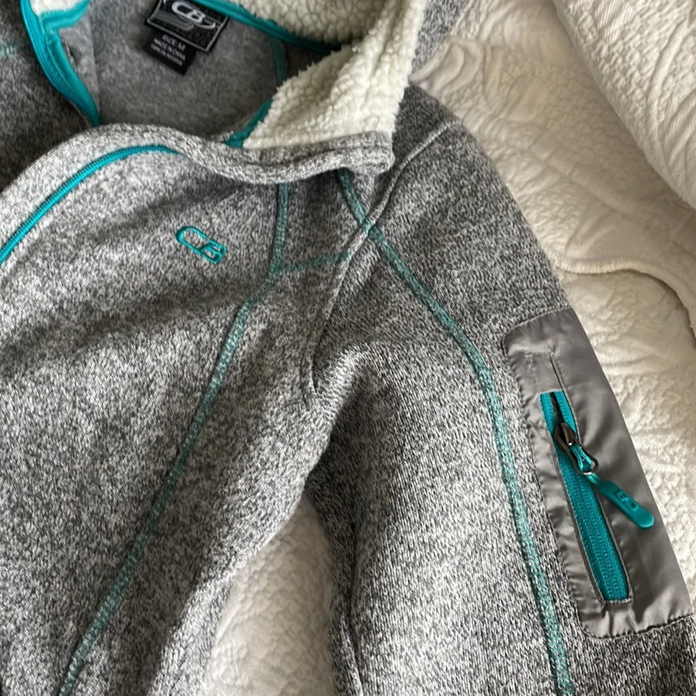 Nice Warm, Hooded, Full Zip Jacket Size M - Image 4