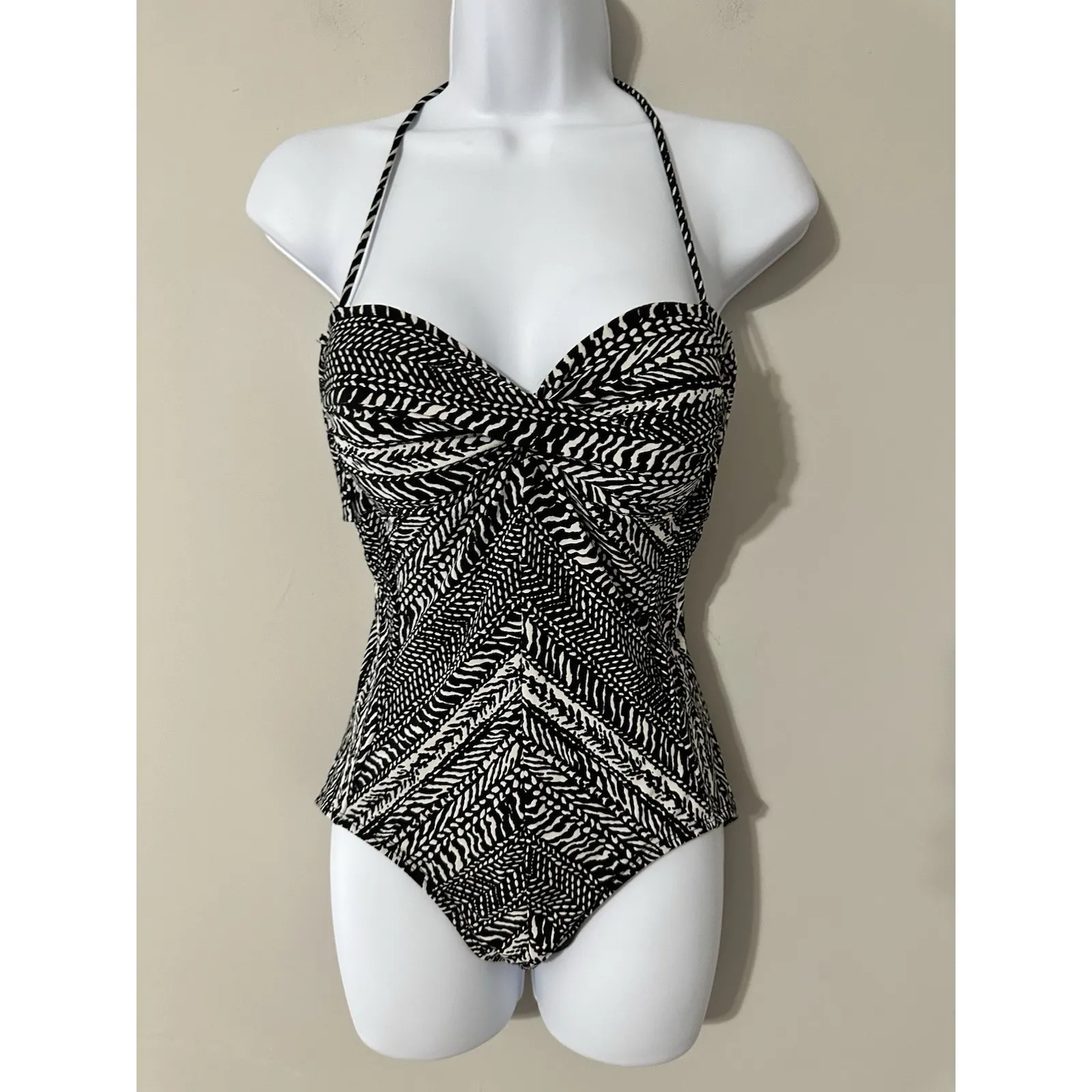 Robin Piccone Renee Twist Bandeau One Piece Swimsuit NWOT Size 10 - Image 2