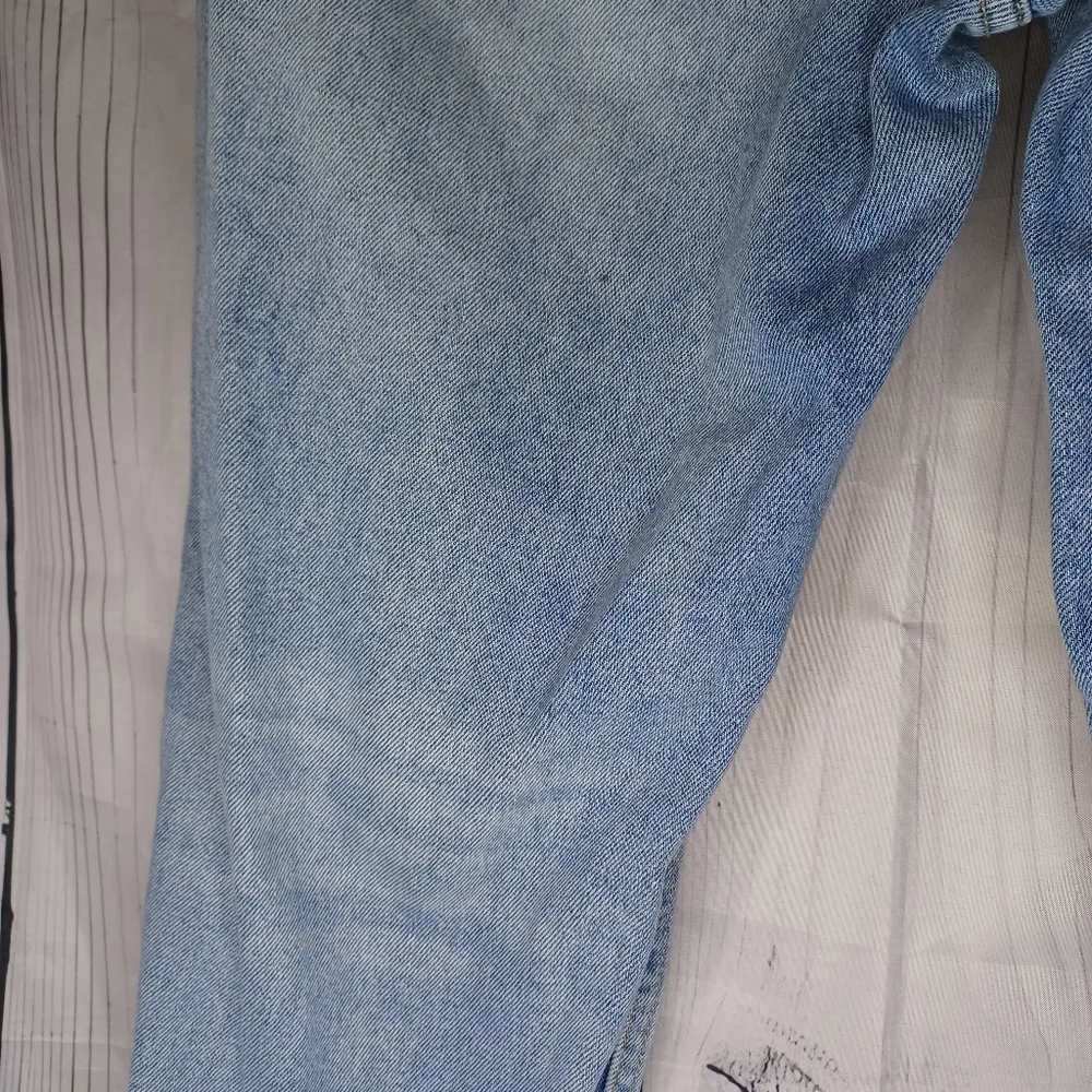 OAT New York Light Blue Distressed Women's Jeans Size 29 - Image 12