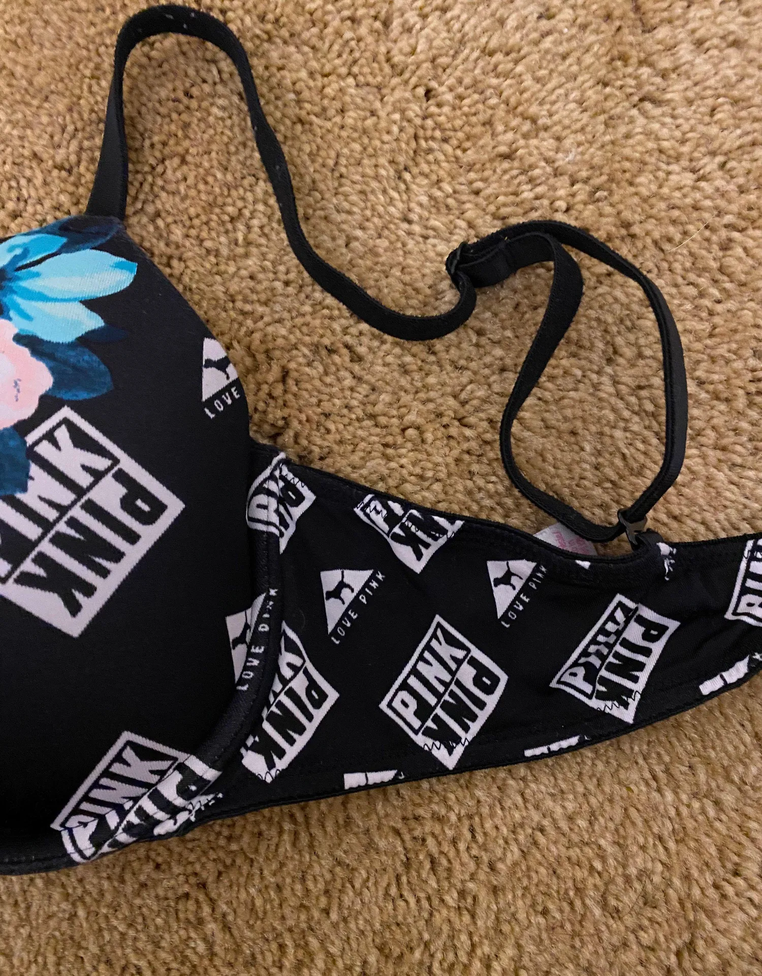 Victoria's Secret Push-up Bra - Image 2