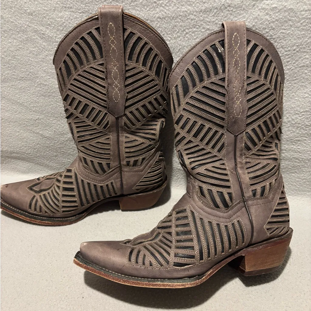 Herencia Women’s Western Inlay Pull on Cowgirl Boots Size 7 snip toe Gray - Image 3