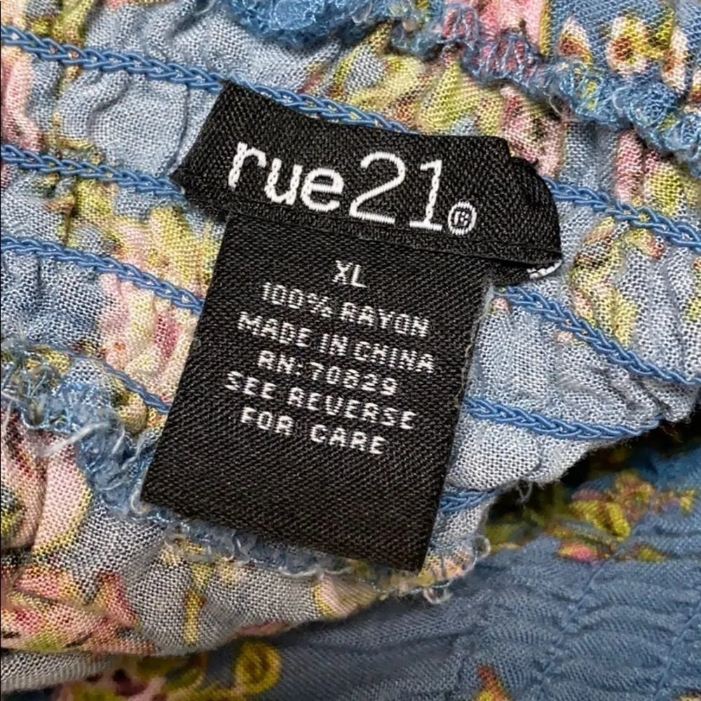 XL Floral Strapless w/ Pocket Jumpshort - Image 5