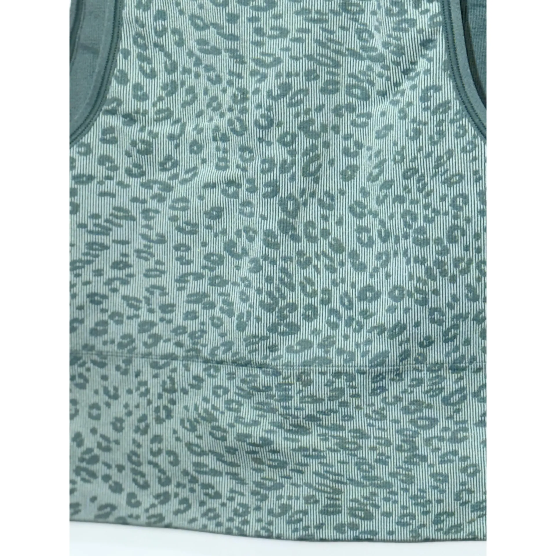 Athleta Aurora Seamless Crop Rib Tank Green Nylon Sleeveless Crop Top Size Small - Image 3