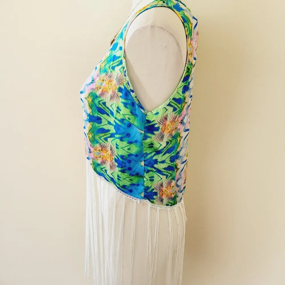 Lulumari healer fringe crop top size medium - Image 4