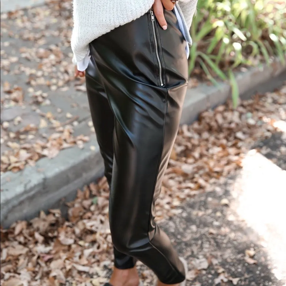 ✨ Black Faux Leather Side Zip Pants✨ Black Size L - Image 5