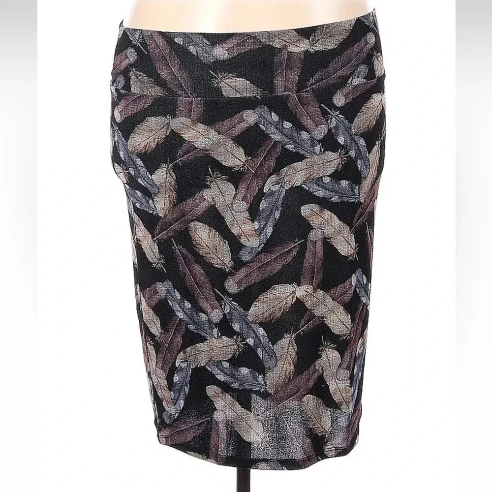 LuLaRoe Cassie Pencil Skirt Feathers Boho Tribal Aztec Southwestern Size 2X - Image 2