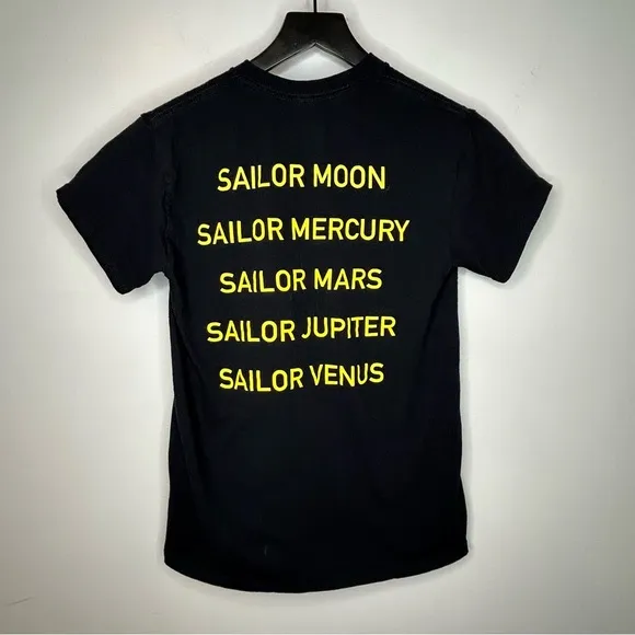 Sailor‎ Moon T - Image 2