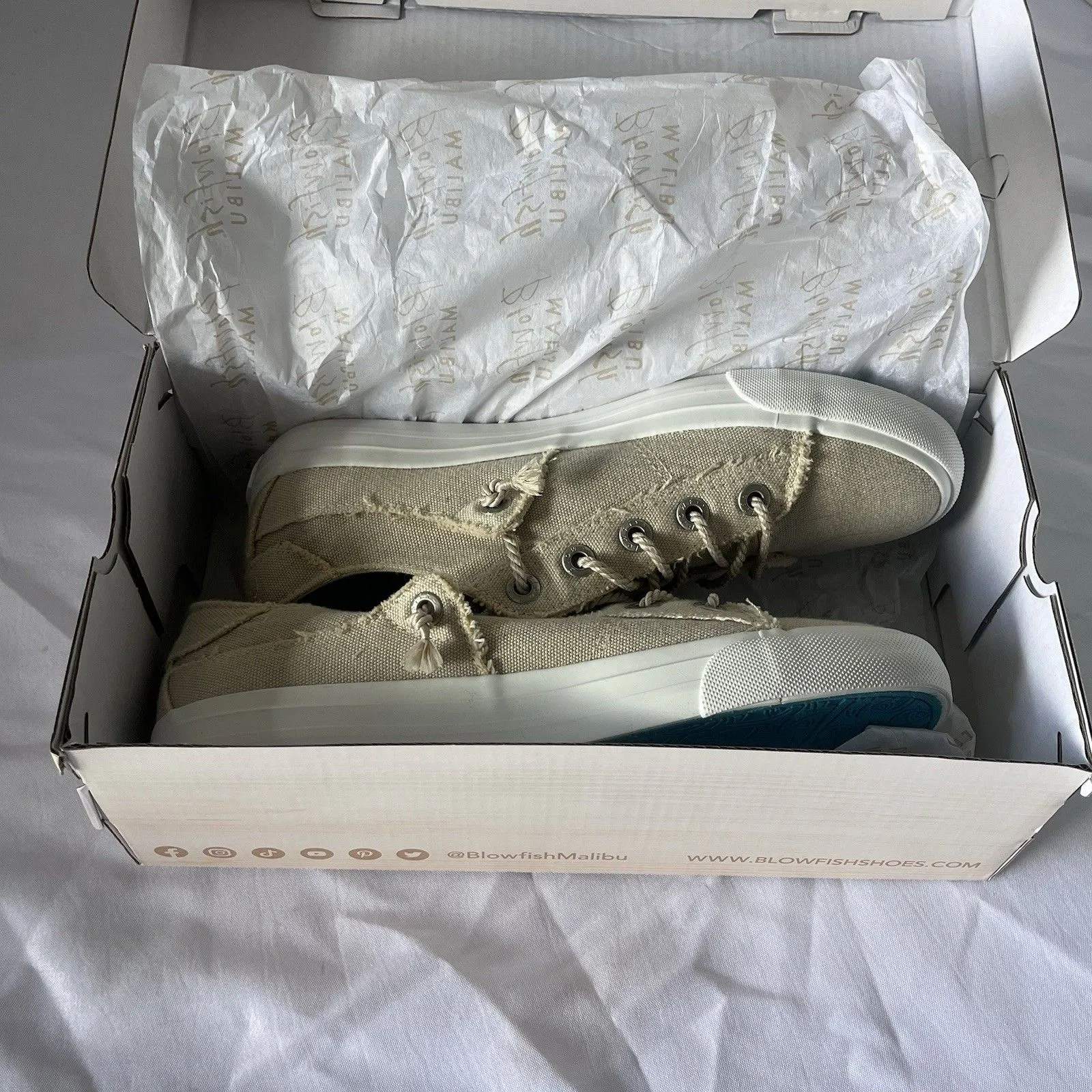 Blowfish Malibu Women's Martina Sand Dollar  Slip On Sneakers 9 - Image 8