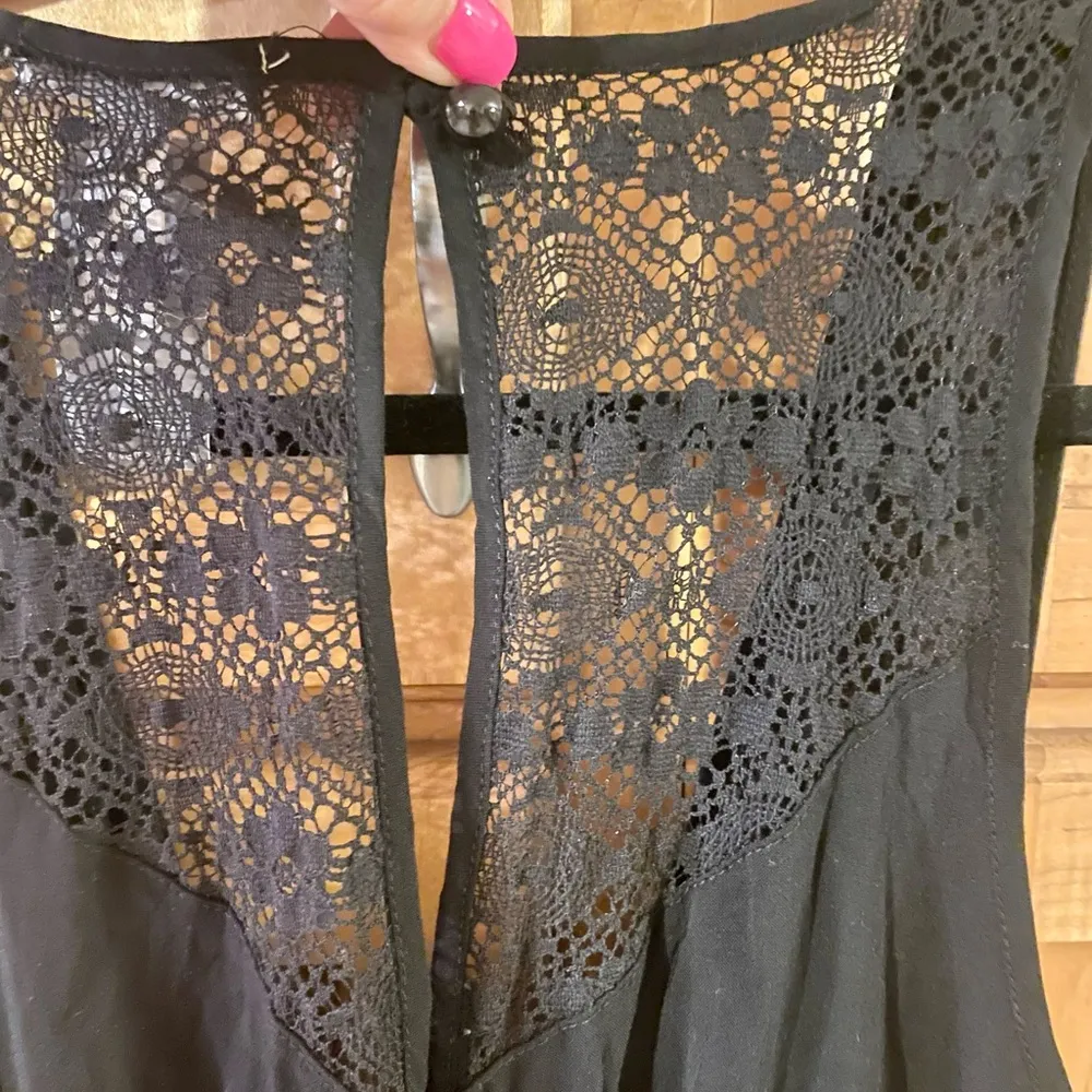 Wet Seal V-Neck Jumpsuit Size M - Image 3