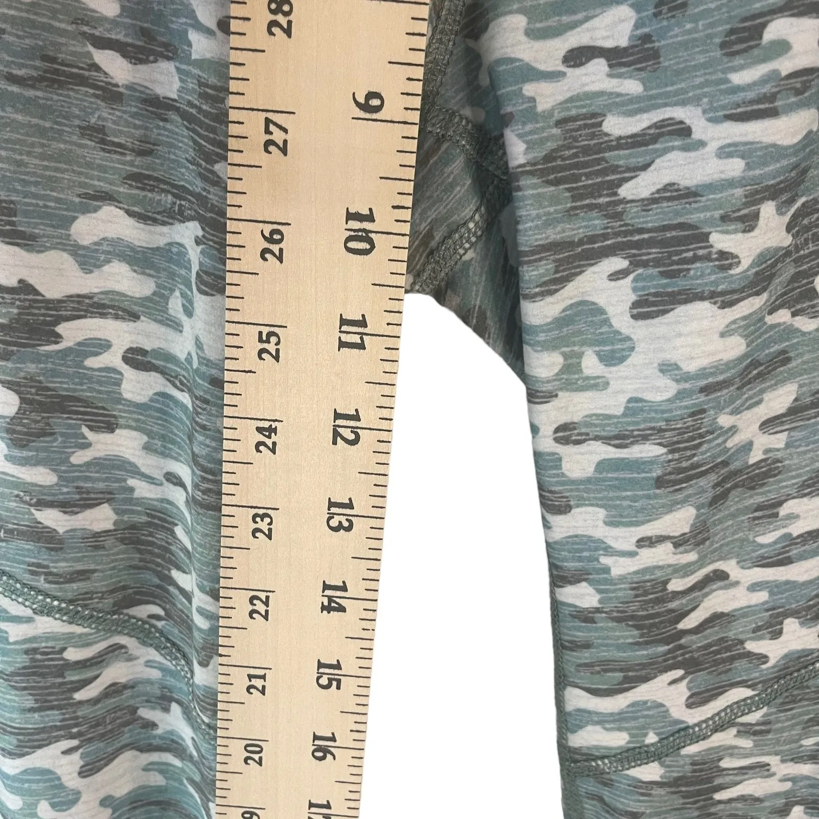 Cardio Works Women's Size Medium Light Green‎ Camo Activewear Leggings Green - Image 8