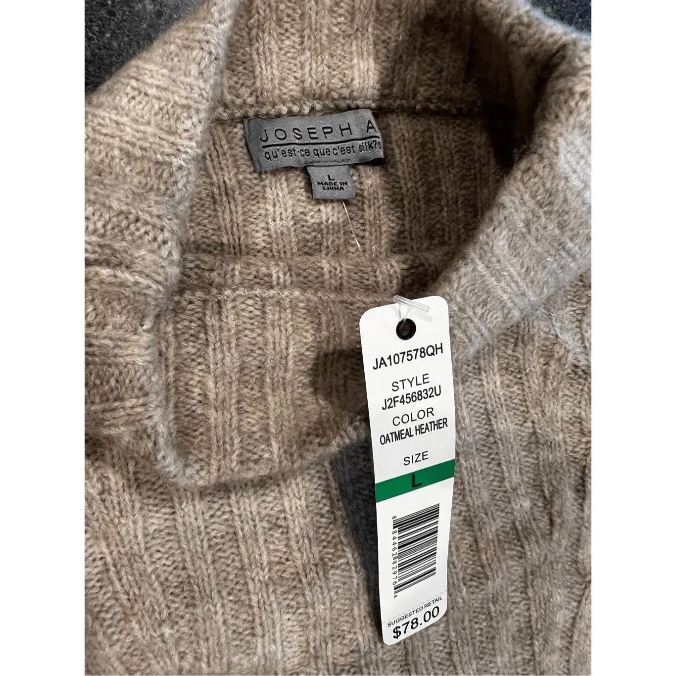 Joseph A oversized sweater size Large - Image 4