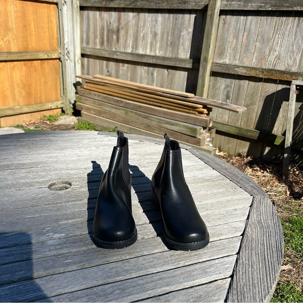 Eastland Jasmine Chelsea Boot- Black- size‎ 9.5 W nwot - Image 3