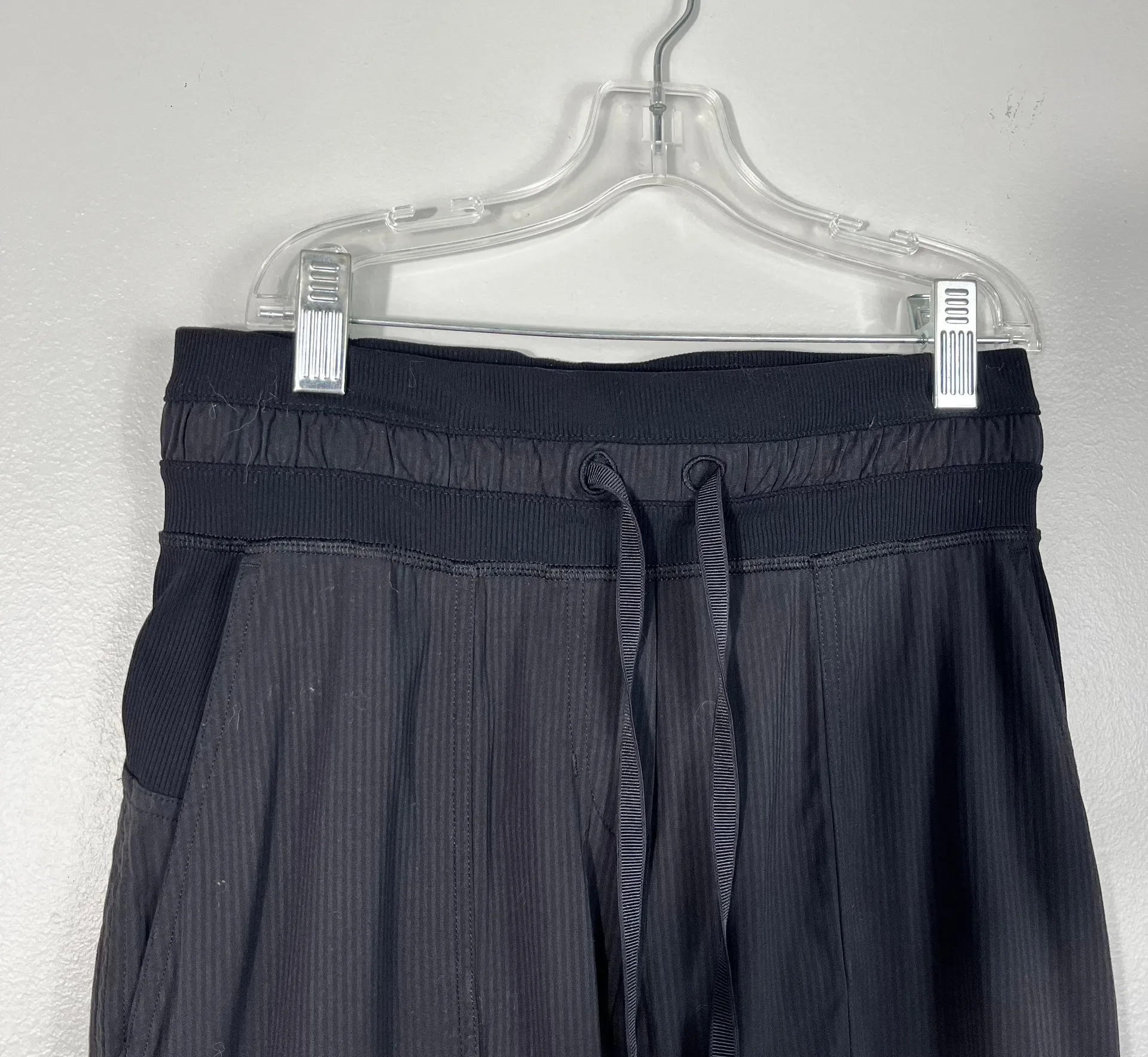 Lululemon Dance Studio Crop Black Ruched Leg Pull On Athletic Pants Size 2 Gym - Image 2