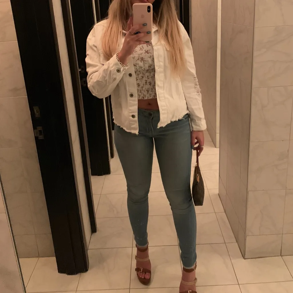 MOVING SALE Articles of society frayed drip hem detail skinny Jean - Image 4