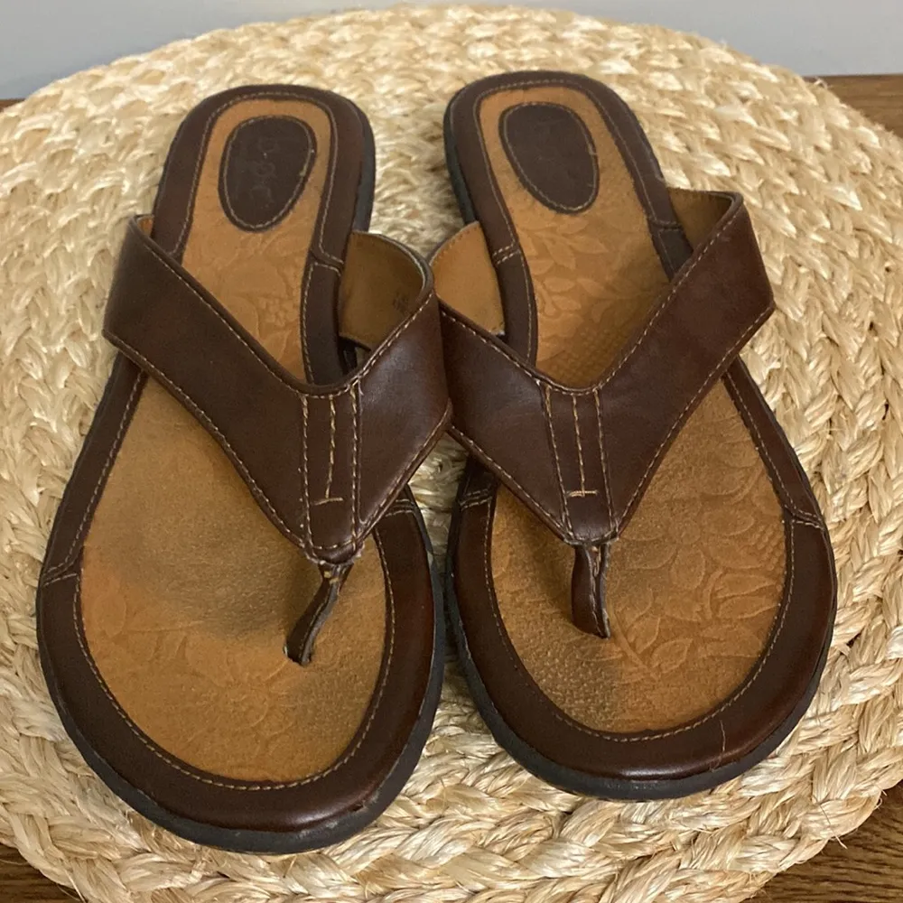Clarks womems brown leather sandals size 9 - Image 4