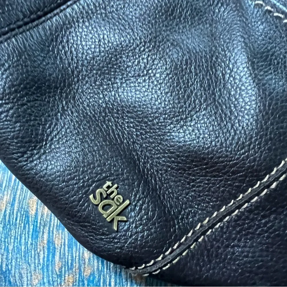 The Sak  dark brown Leather Shoulder Bag - Image 3