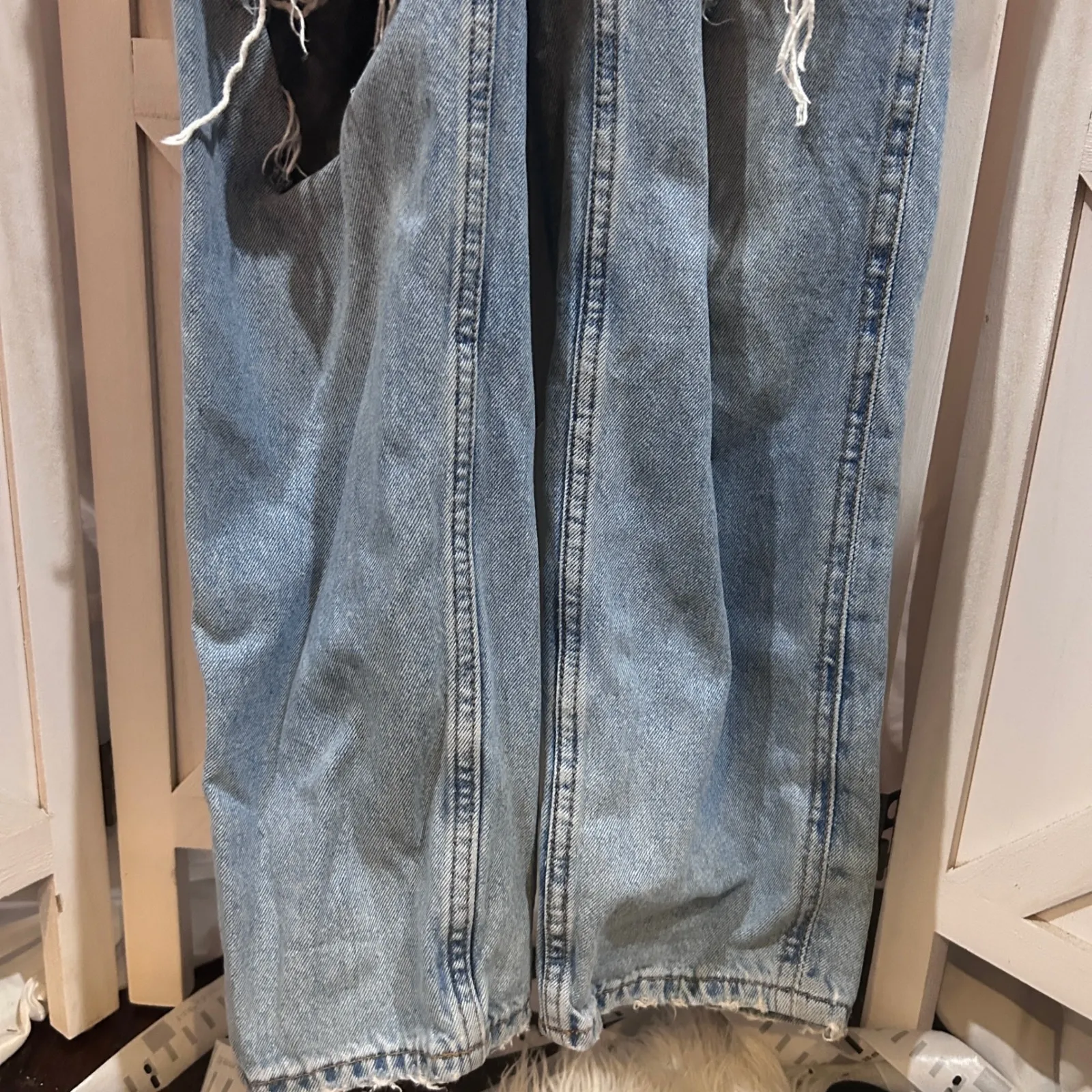 H&M Denim Overalls Distressed Ripped Light Wash Blue Jeans Size 6 - Image 8