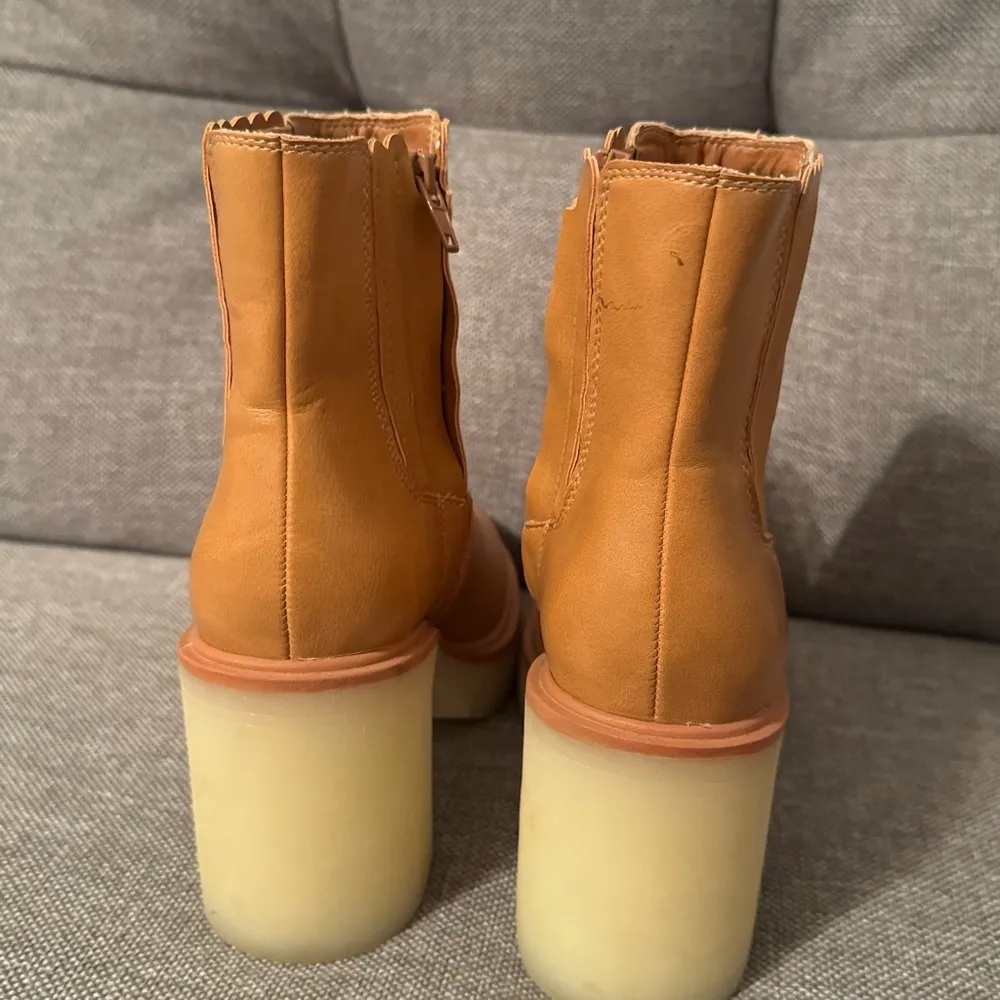 OASIS SOCIETY Aubrey Platform Paneled Ankle Boots 7.5 - Image 3