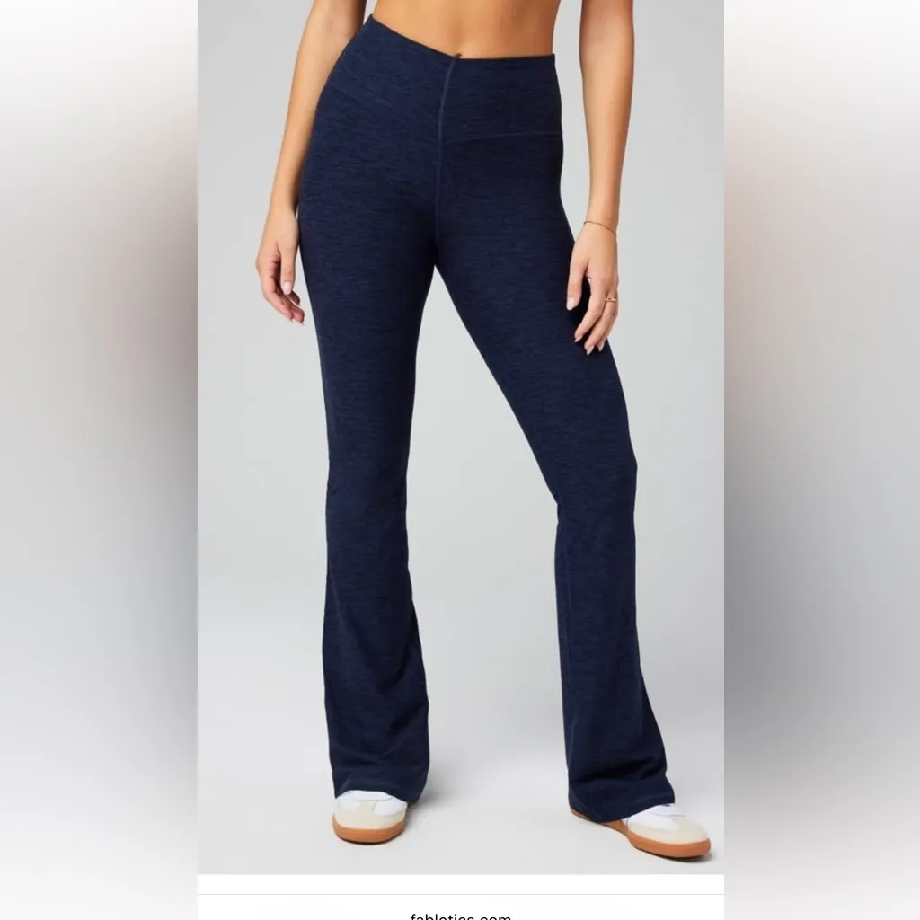 Fabletics  HeatherFlex High-Waisted Mini Flare Size SMALL - Image 2