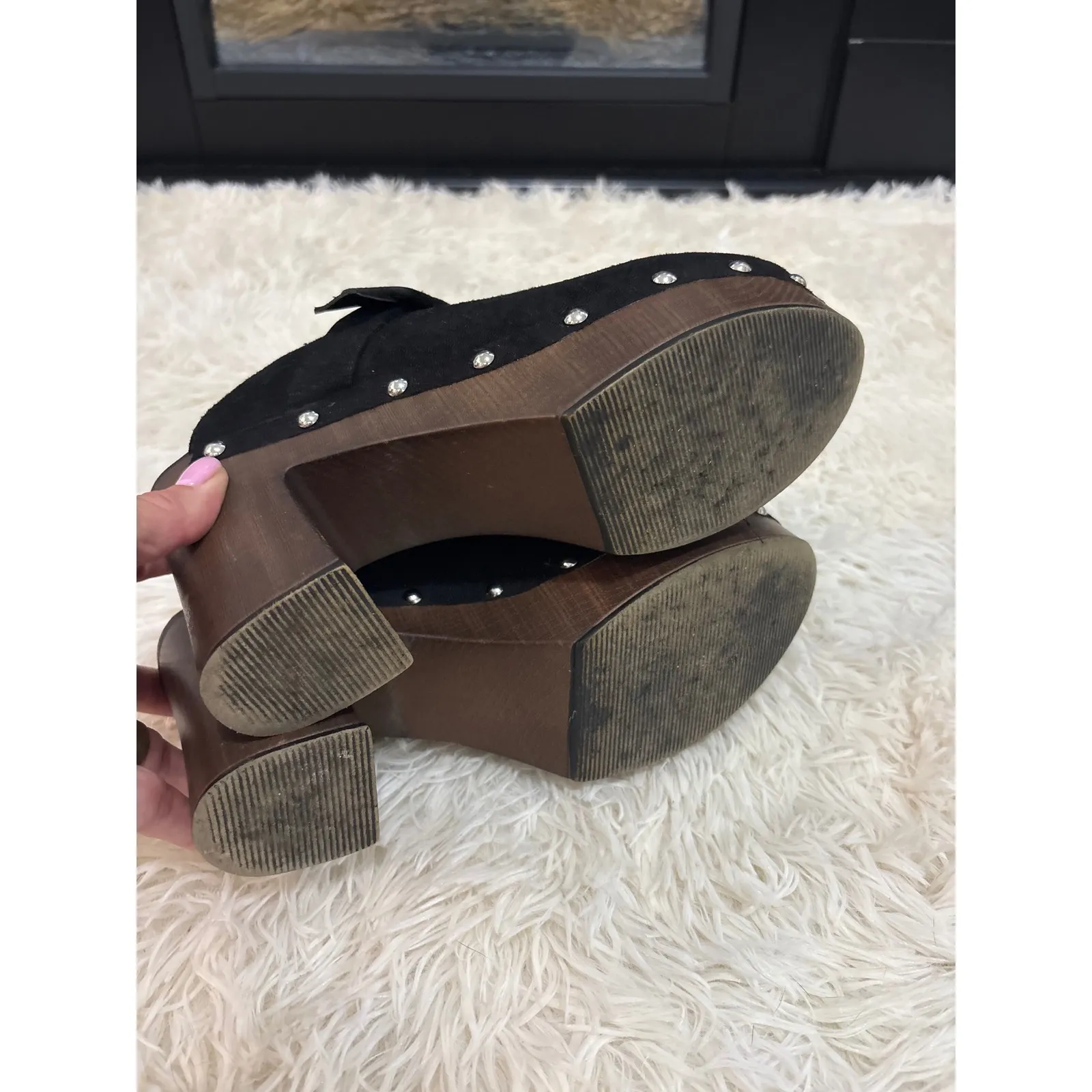 Sugar‎ Black Suede Clogs Platform Studded Heel 7.5M Brown Wood Size 7.5 - Image 7