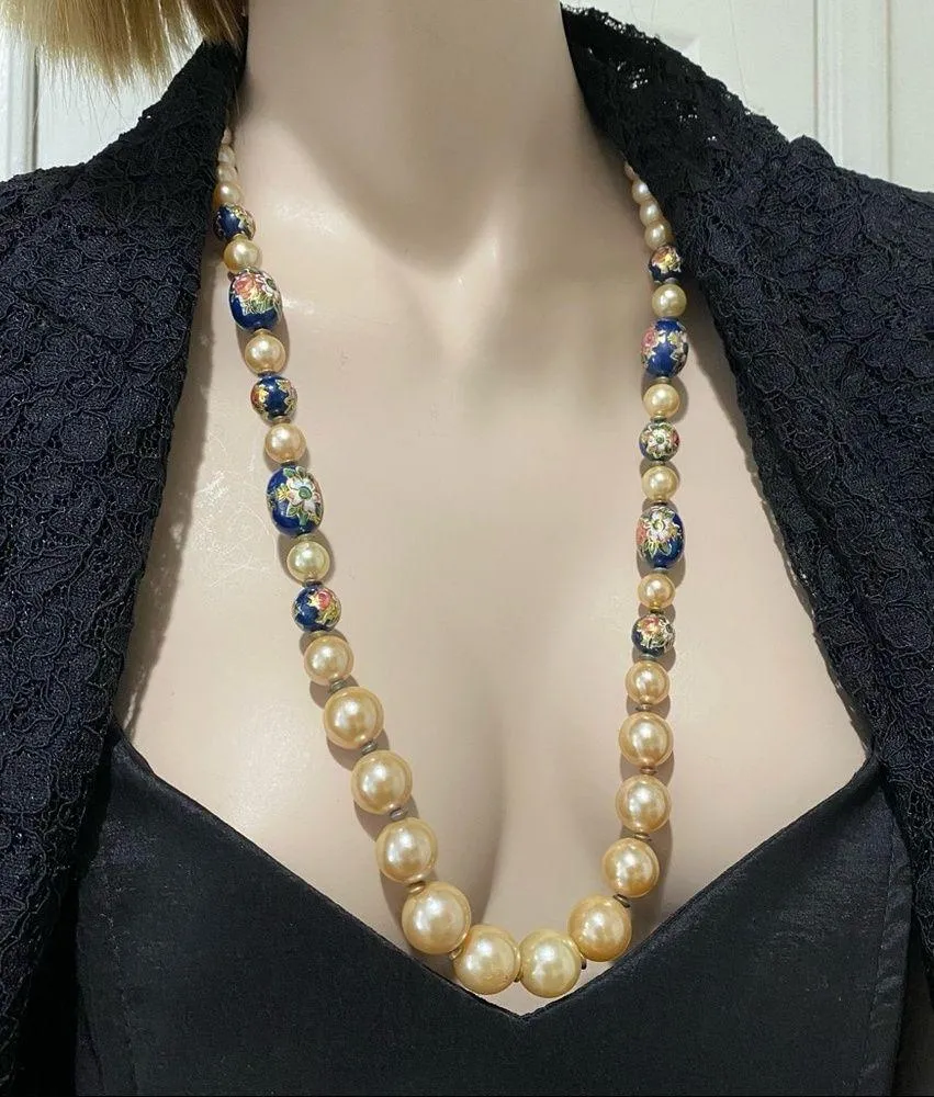 Vintage 1950’s Faux Pearl Blue Hand - Image 2
