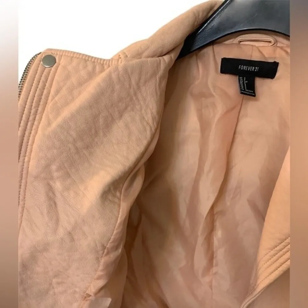 Forever 21 | Blush Pink Barbie Style Vegan Faux Leather Moto Jacket Size Small - Image 2