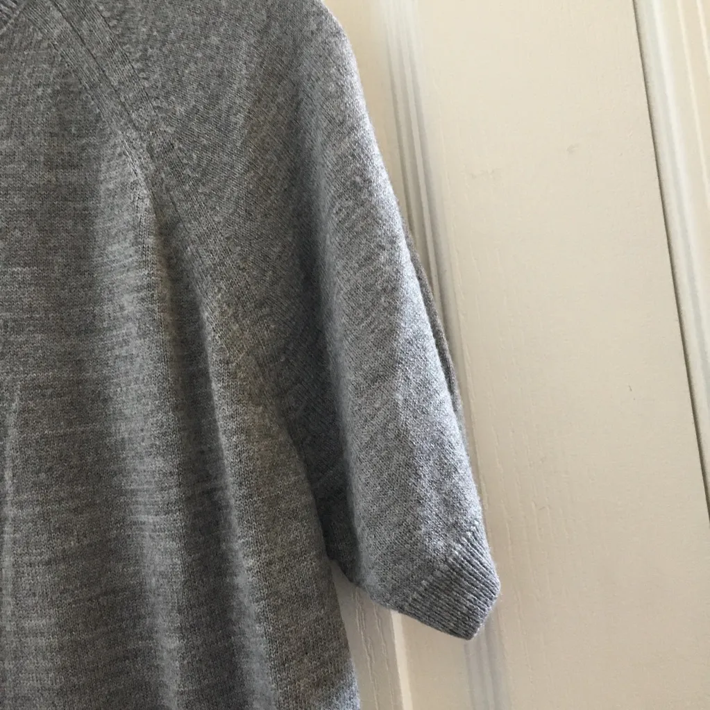 FINAL MARKDOWN Ladies Hampshire Studio knit top petite medium Gray Size undefined - Image 2