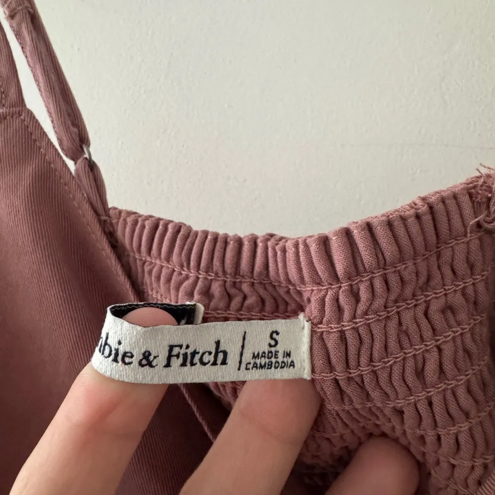Abercrombie & Fitch Mauve Pink Cropped Smock Back Tank Top - Image 4