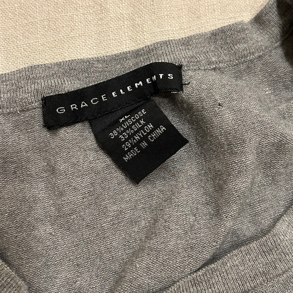 Classic Gray Sleeveless Women's Sweater Vest Top - Image 3