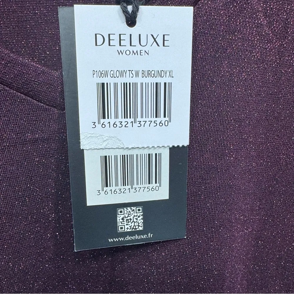 Deep Burgundy Wine V Neck Glowy Sparkle T Shirt Women’s Size XL - Image 9