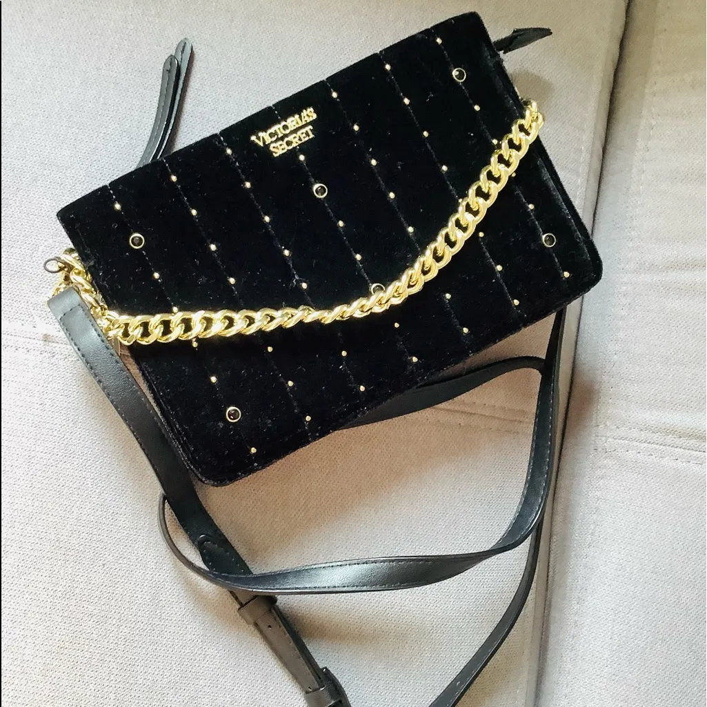 GORGEOUS🌹 DRESSY ❤️SEXY🔥 crossbody 🌹 - Image 2