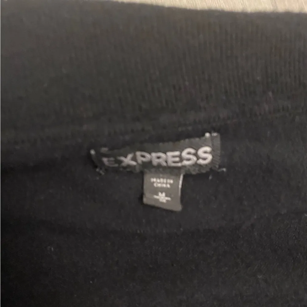 Express Black Ruched short sleeve cowl neck sweater - Image 4