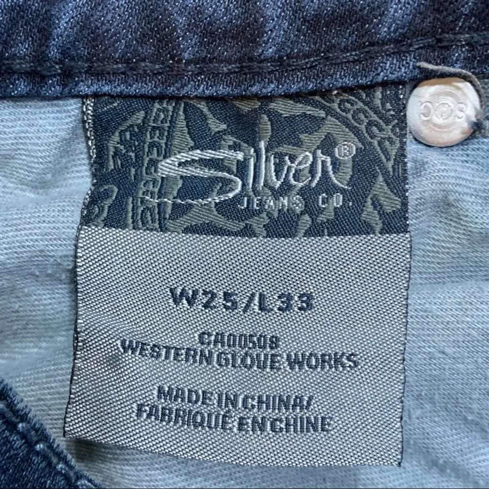 EUC Silver Frances 18” Bootcut Jeans Size 25/33 - Image 3