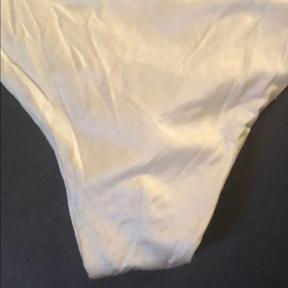 Beach Bunny Lady Lace Bikini Bottom Cream‎ - Image 6