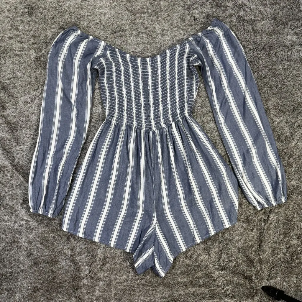 Hollister Off The Shoulder Romper Sz S - Image 8