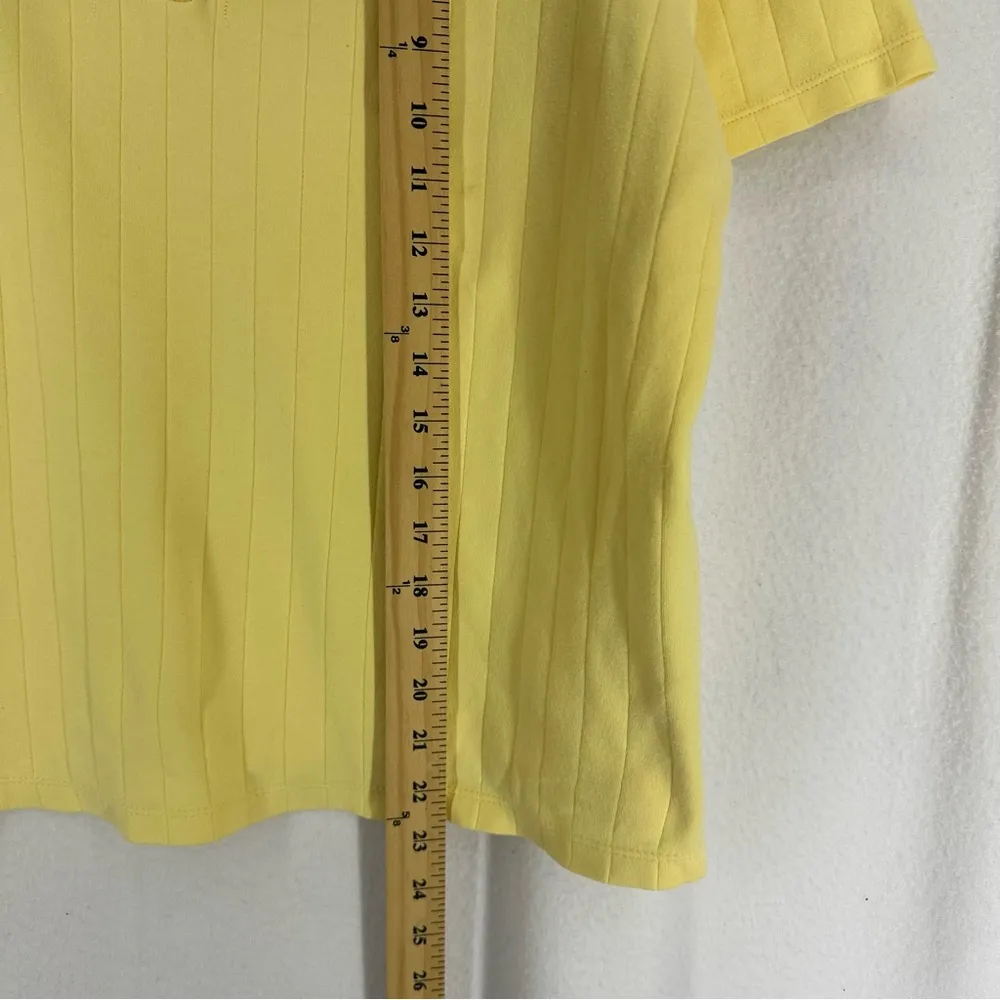 Basic Editions Short Sleeve Flower Embroidered Button Shirt Womens Medium Yellow - Image 4