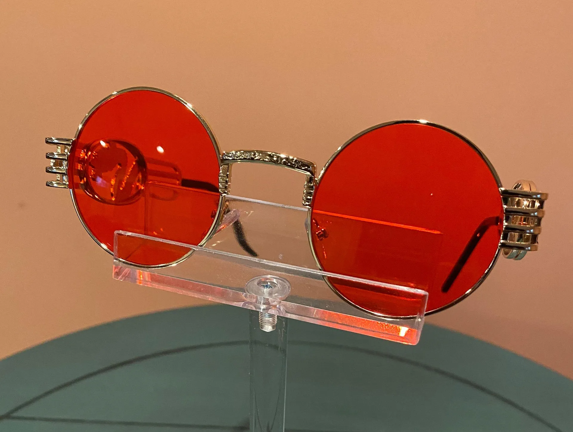 Paparazzi Red & Gold  Circle Frames - Image 4