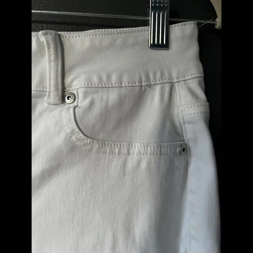 Maurice's White High Rise Jeans size Small - Image 3