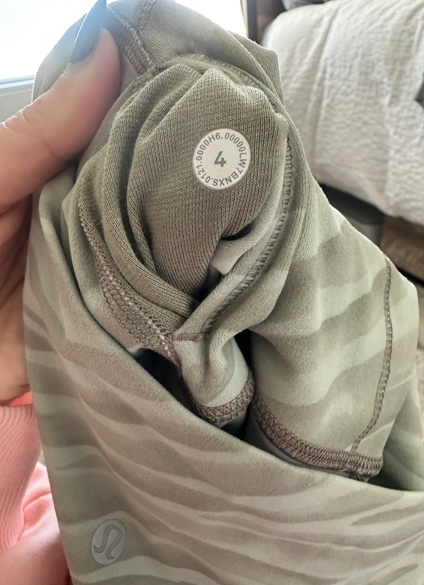 Align Shorts 8” - Image 5