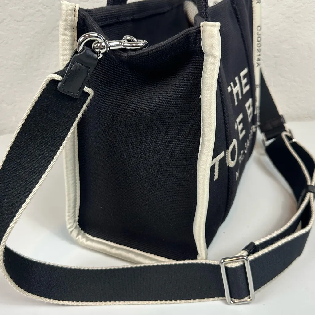 Marc Jacobs The Jacquard Medium Sized Woven Deluxe  Fabric Tote In Black - Image 5