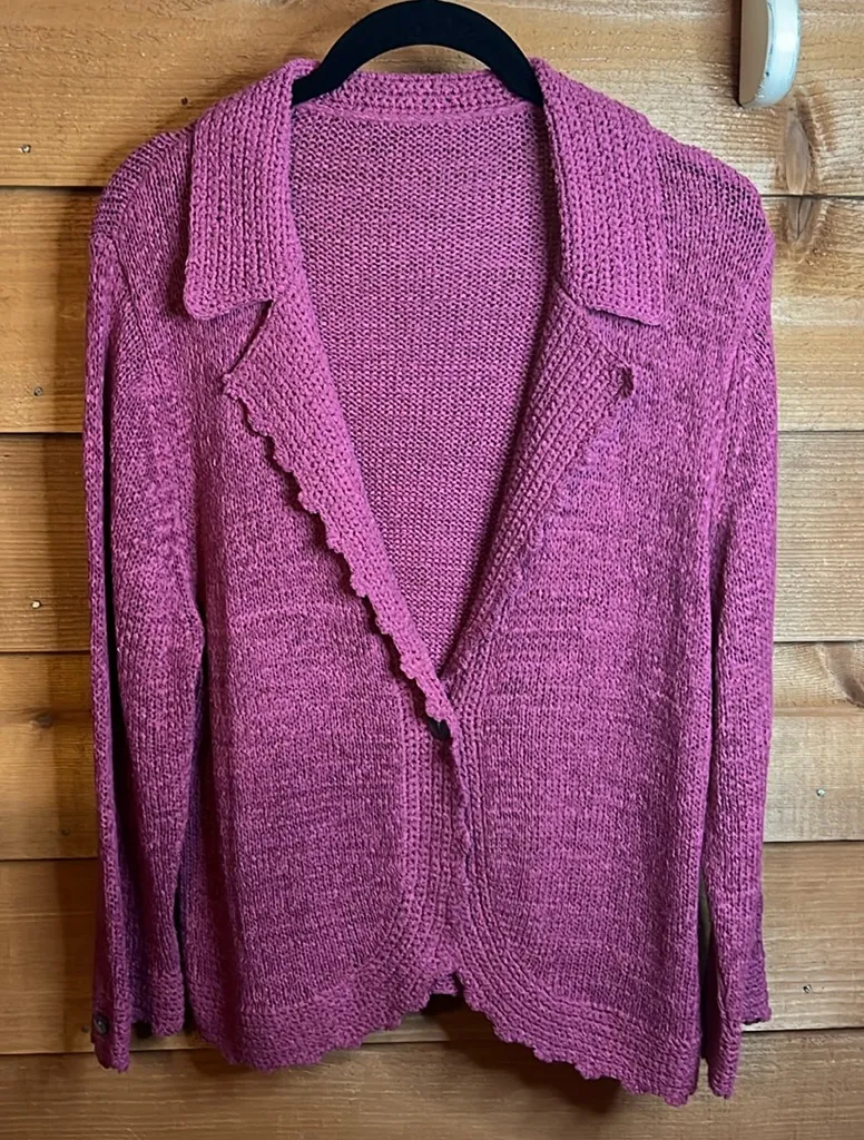 Vintage Knit Lightweight Whimsy Cottagecore Granny Collar Sweater Wood Button Purple Size L - Image 1