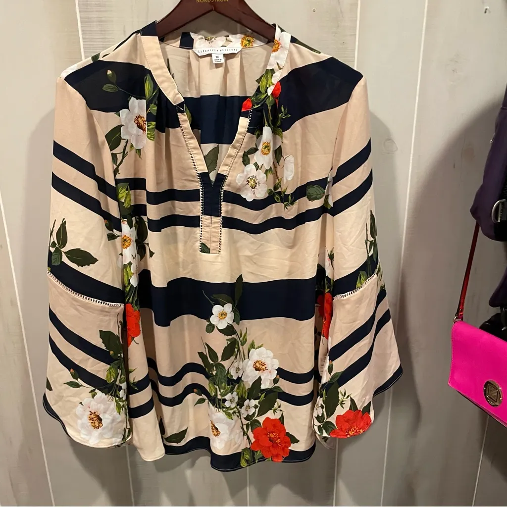 Cute petal pink navy stripe bell sleeve boho top plus 3x semi sheer floral - Image 8