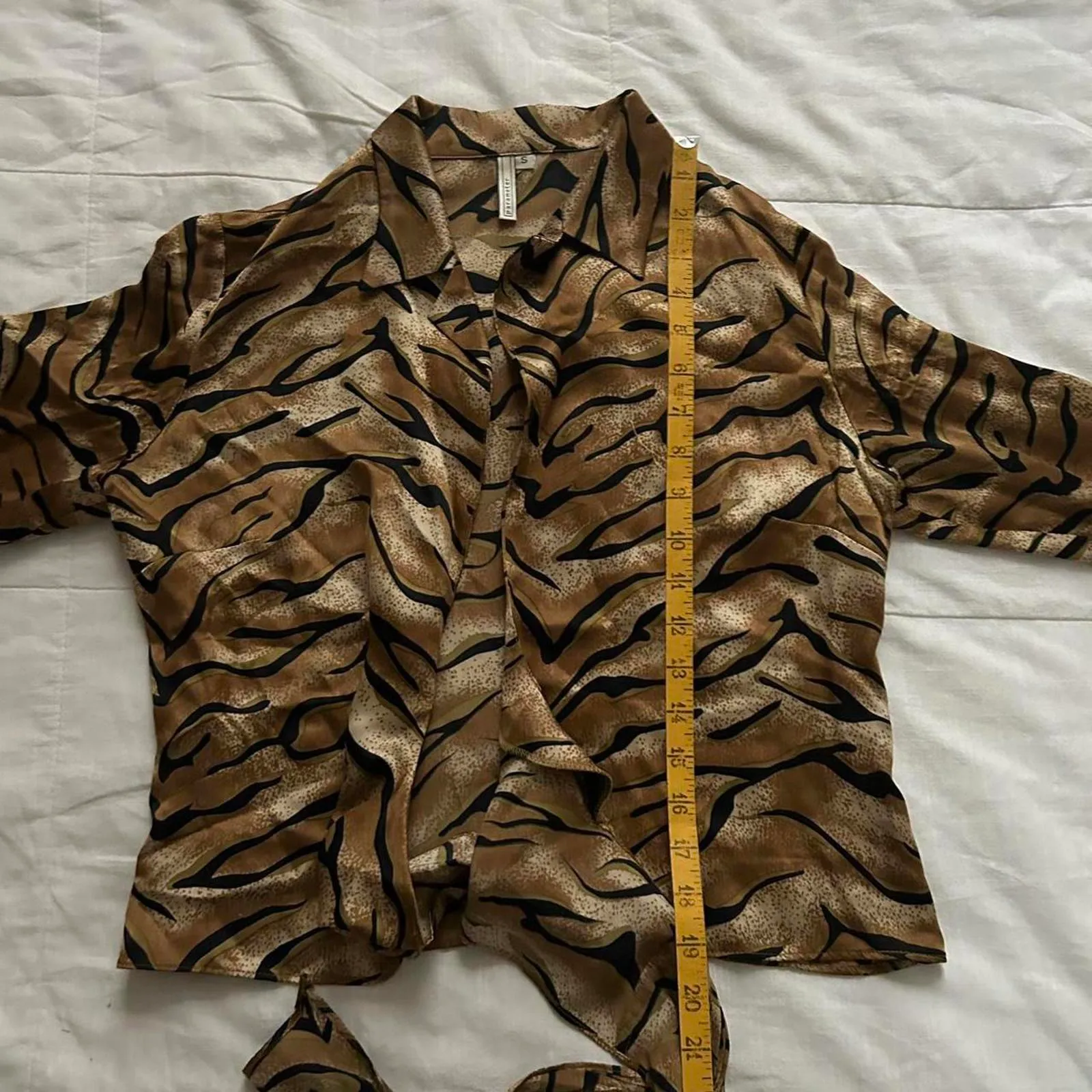 Vintage Parameter silk tiger print wrap top Size small, 100% silk Brown - Image 7